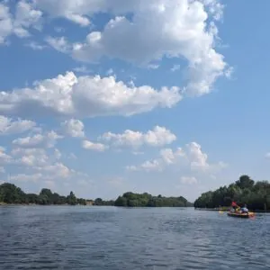 Каякинг и походы по озеру Видрару в Румынии 14
